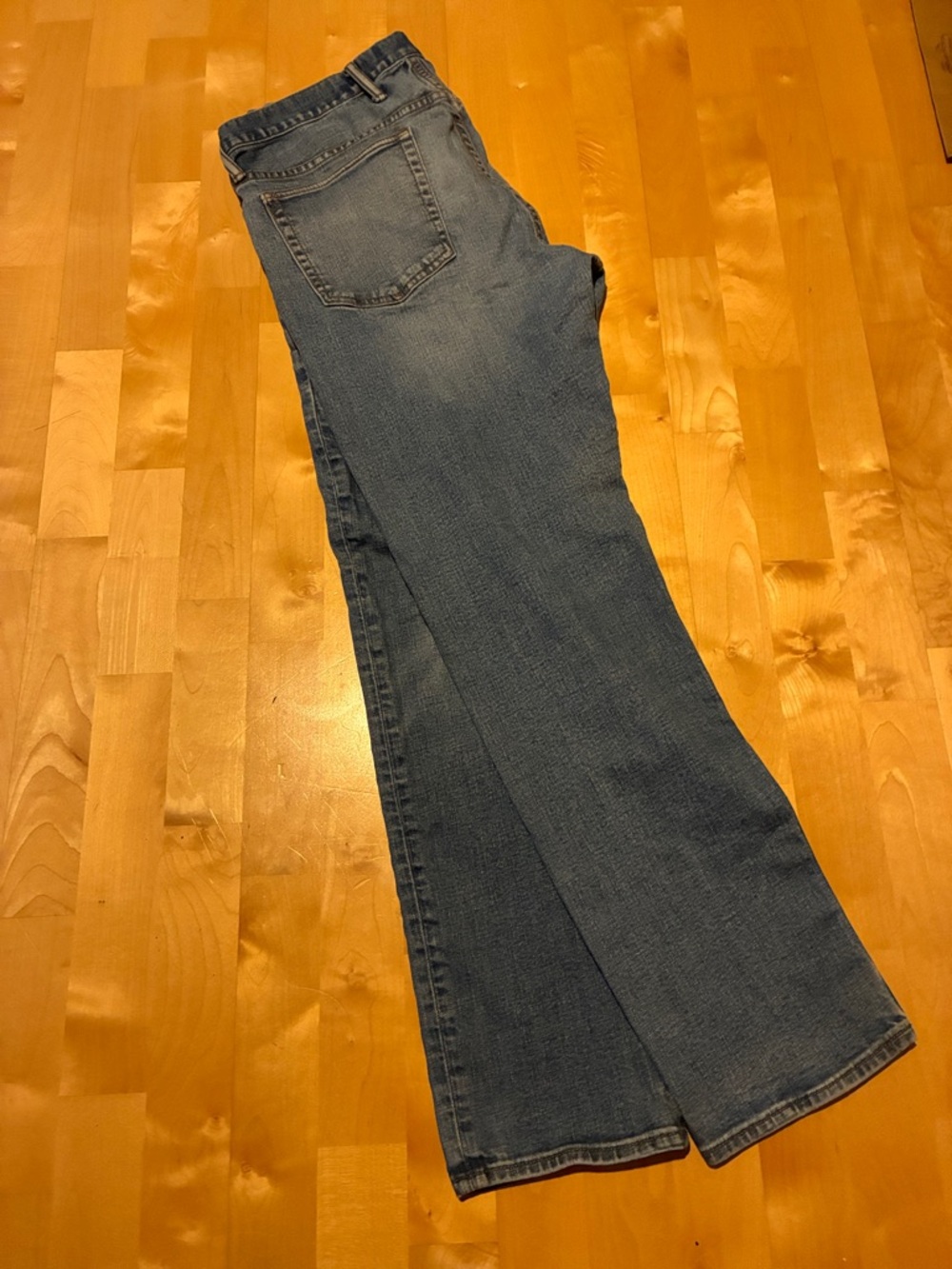 Classic Gap men’s Blue Denim Jeans - Straight Leg 36x32